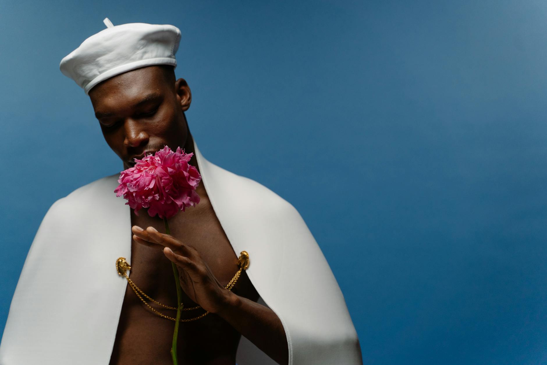 Creating Stylish Outfits Through&nbsp;Tension